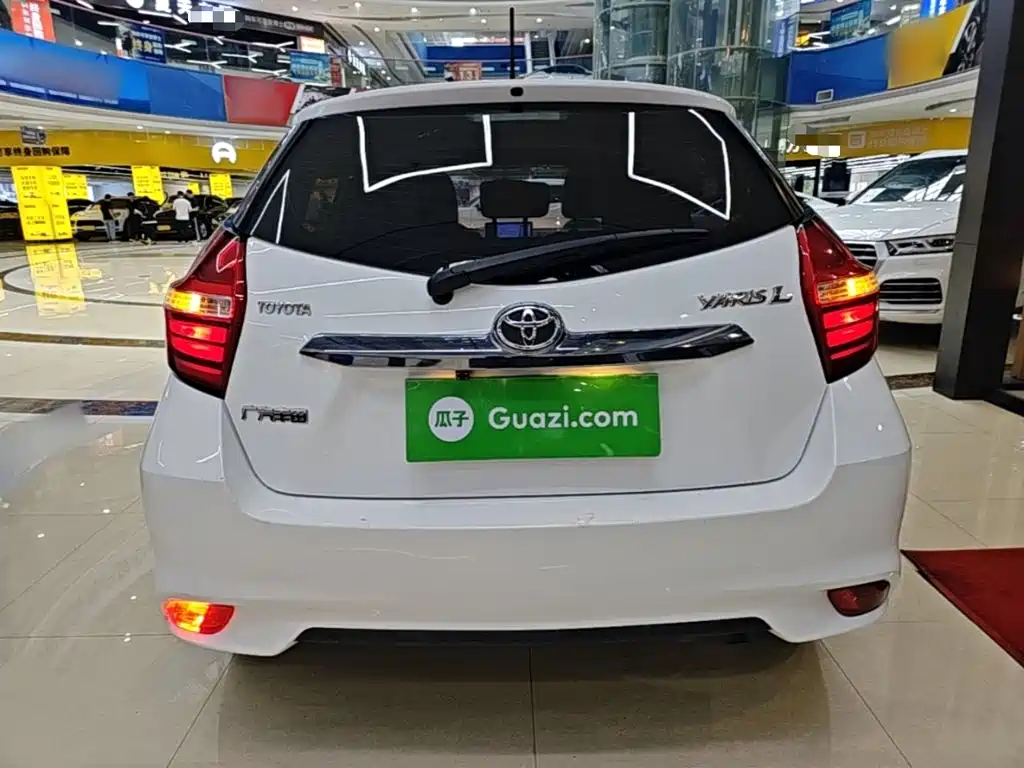 Toyota Yaris L — миниатюра 6