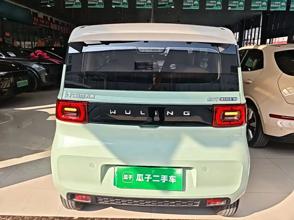 Wuling MINIEV — миниатюра 6