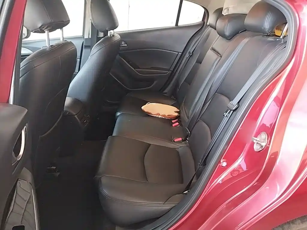 Mazda 3 Axela — миниатюра 17