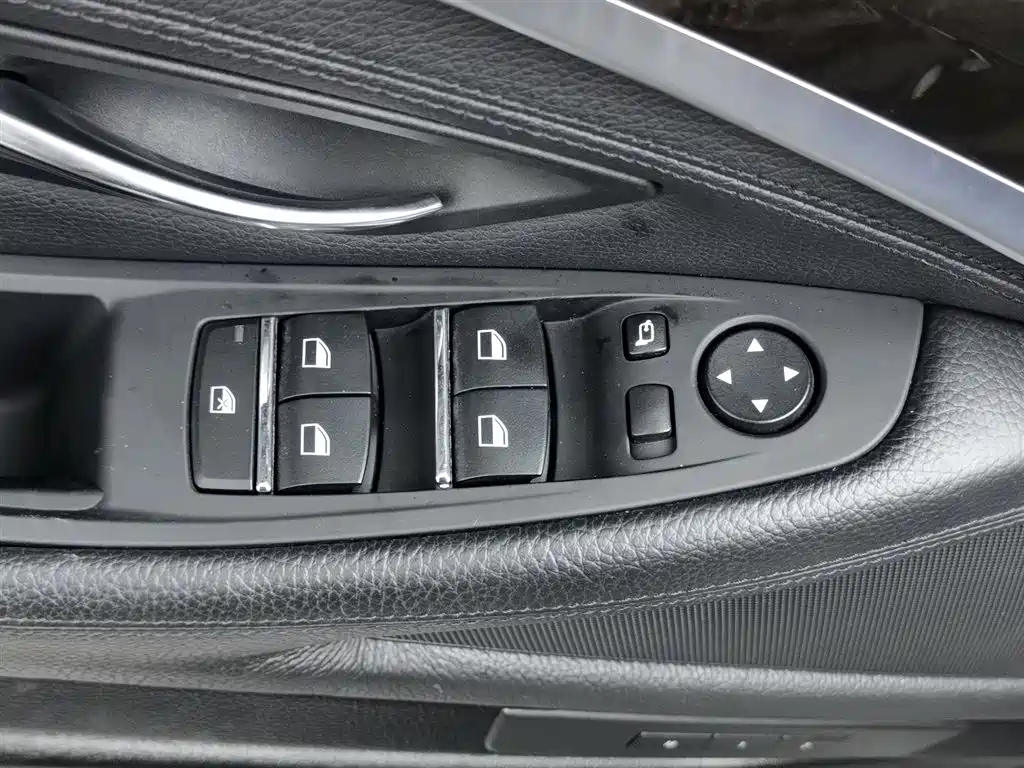 BMW 5 Series 5 2012 523Li Luxury