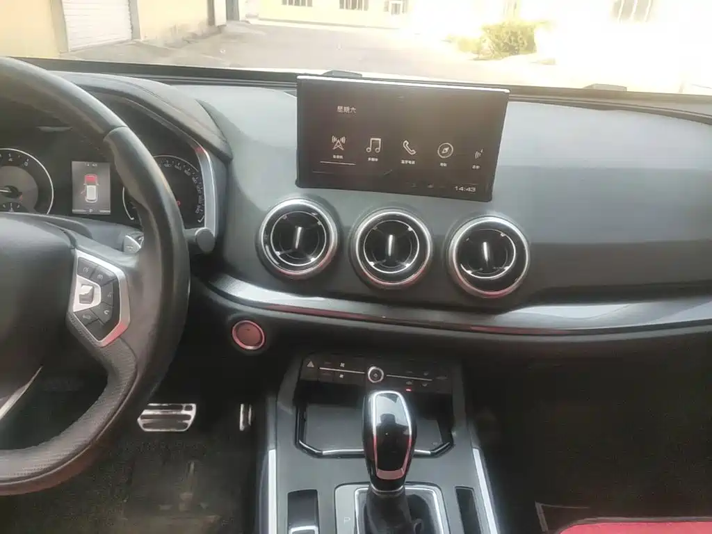 Wey Wey VV5 — миниатюра 13