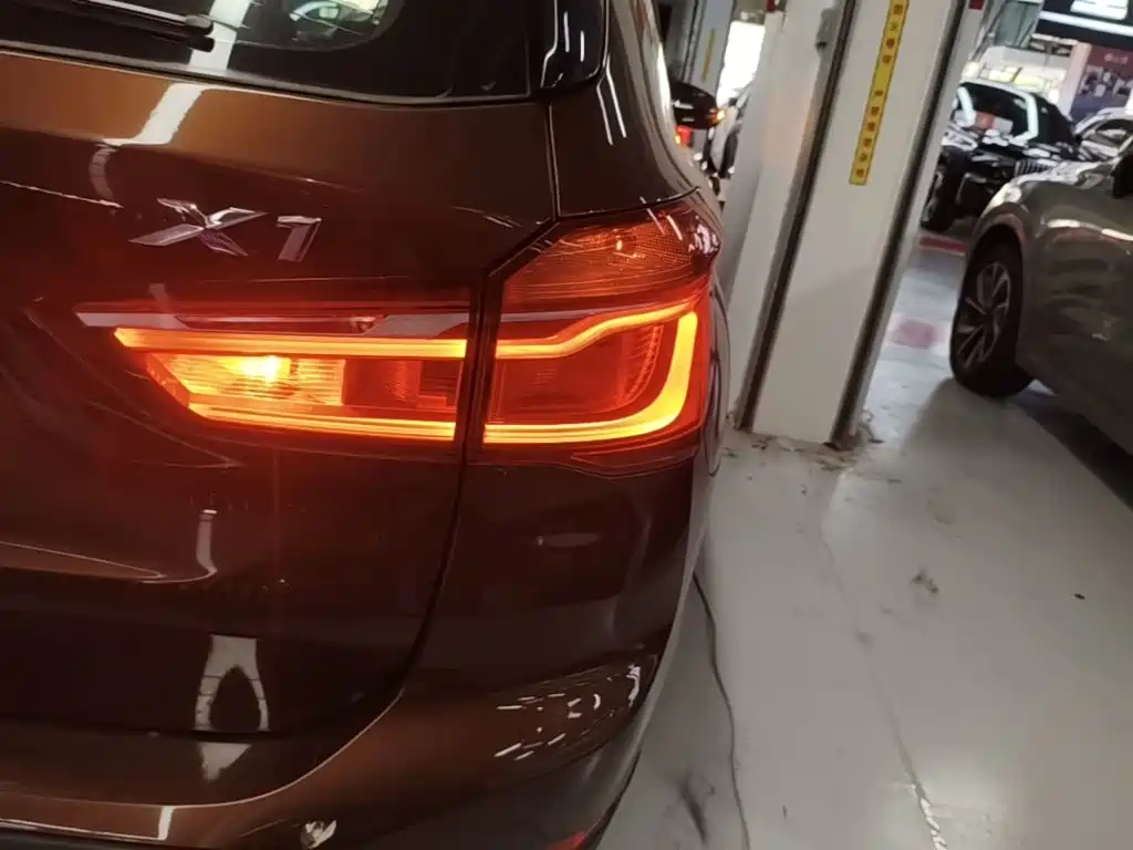 BMW X1 — миниатюра 8