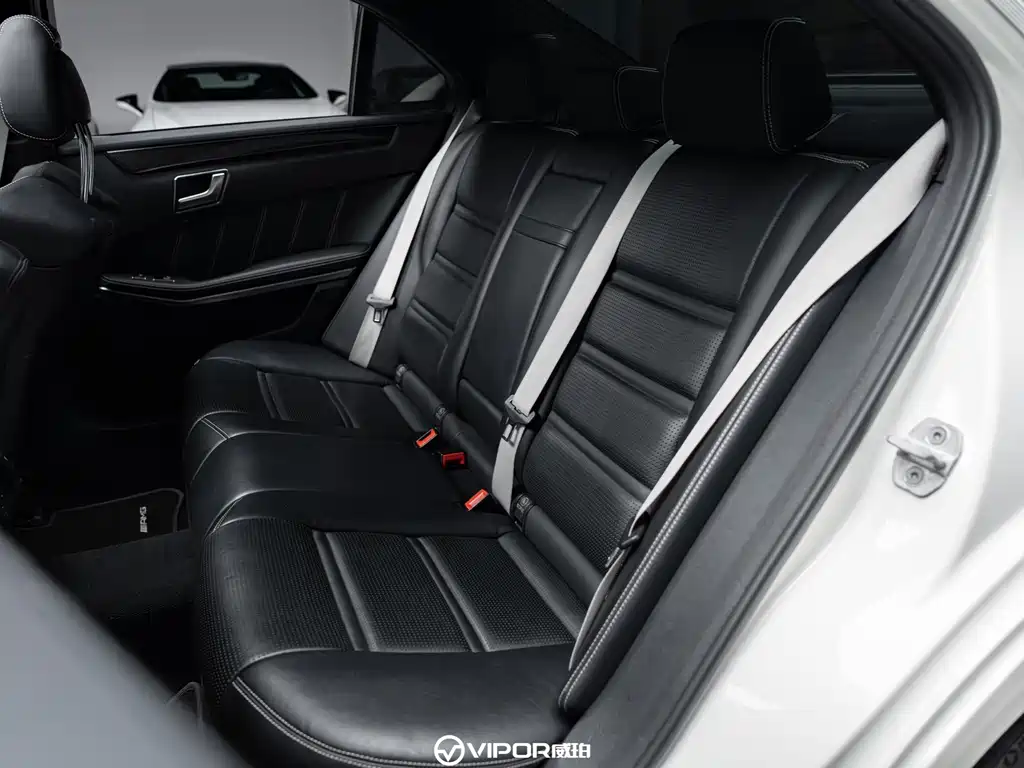Mercedes-Benz E-Class AMG — миниатюра 8