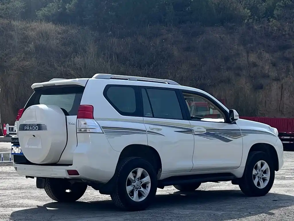 Toyota Land Cruiser Prado 2013 2.7L