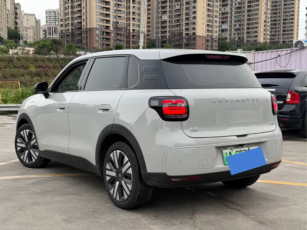 Leapmotor Leapmotor A10 — миниатюра 11