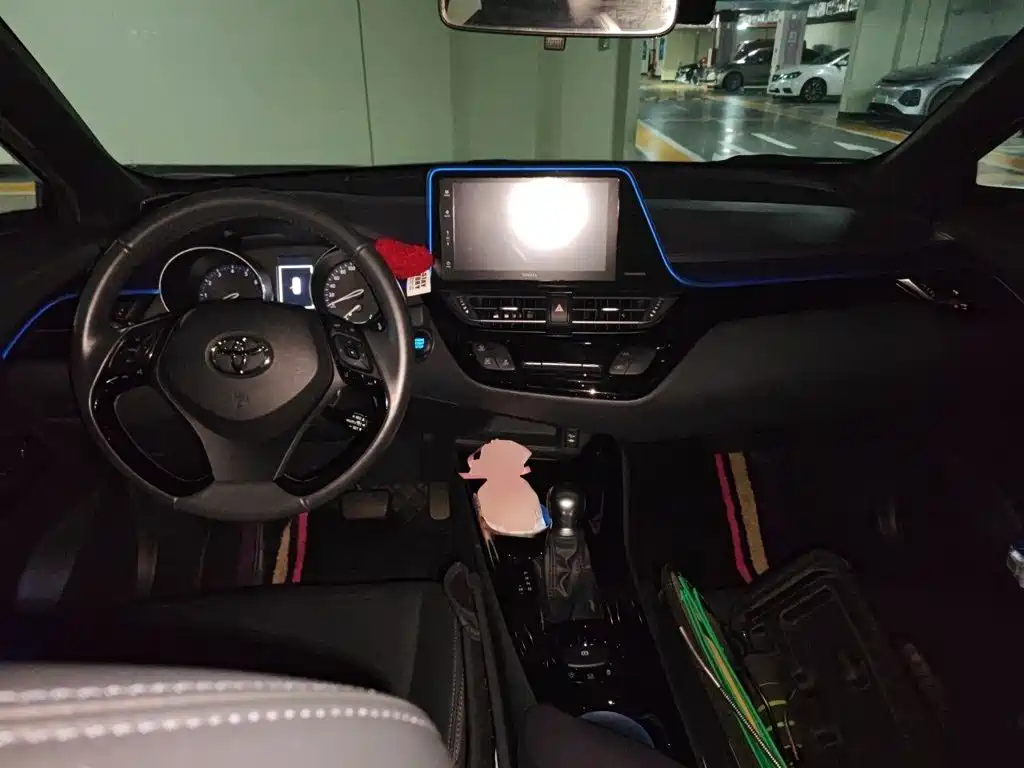 Toyota IZOA — миниатюра 5