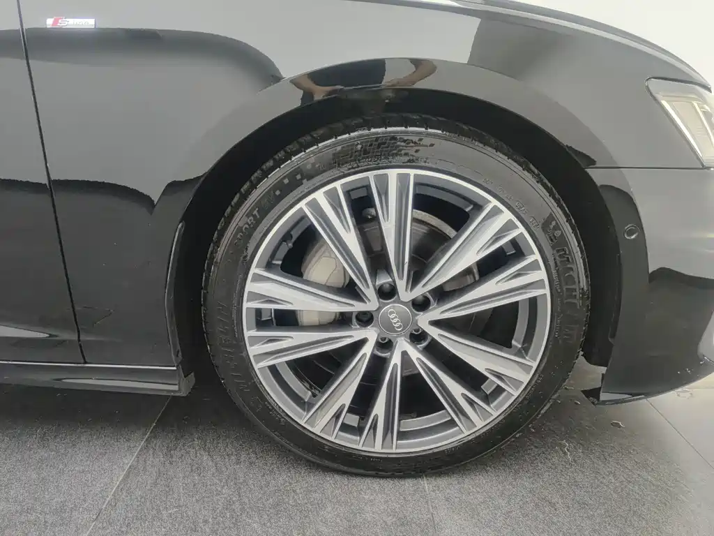 Audi A6L — миниатюра 16