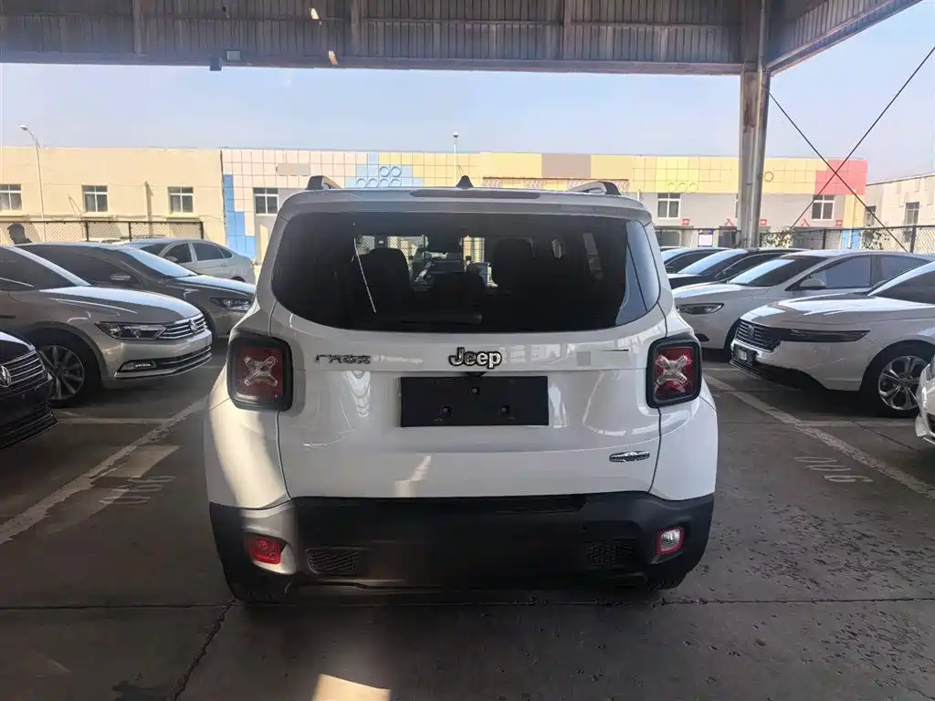 Jeep Renegade 2018 180T AT +