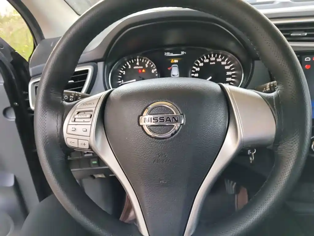 Nissan Qashqai — миниатюра 11