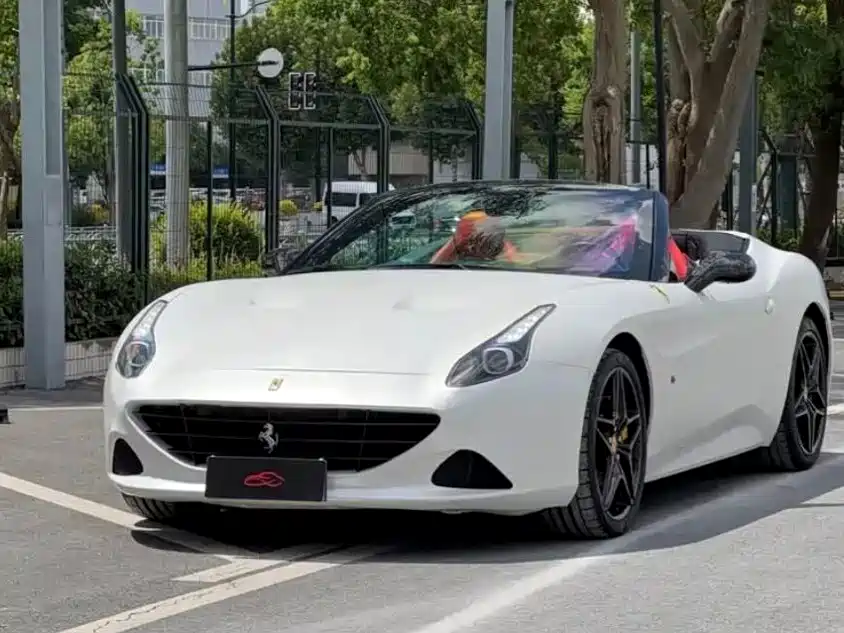 Ferrari California T