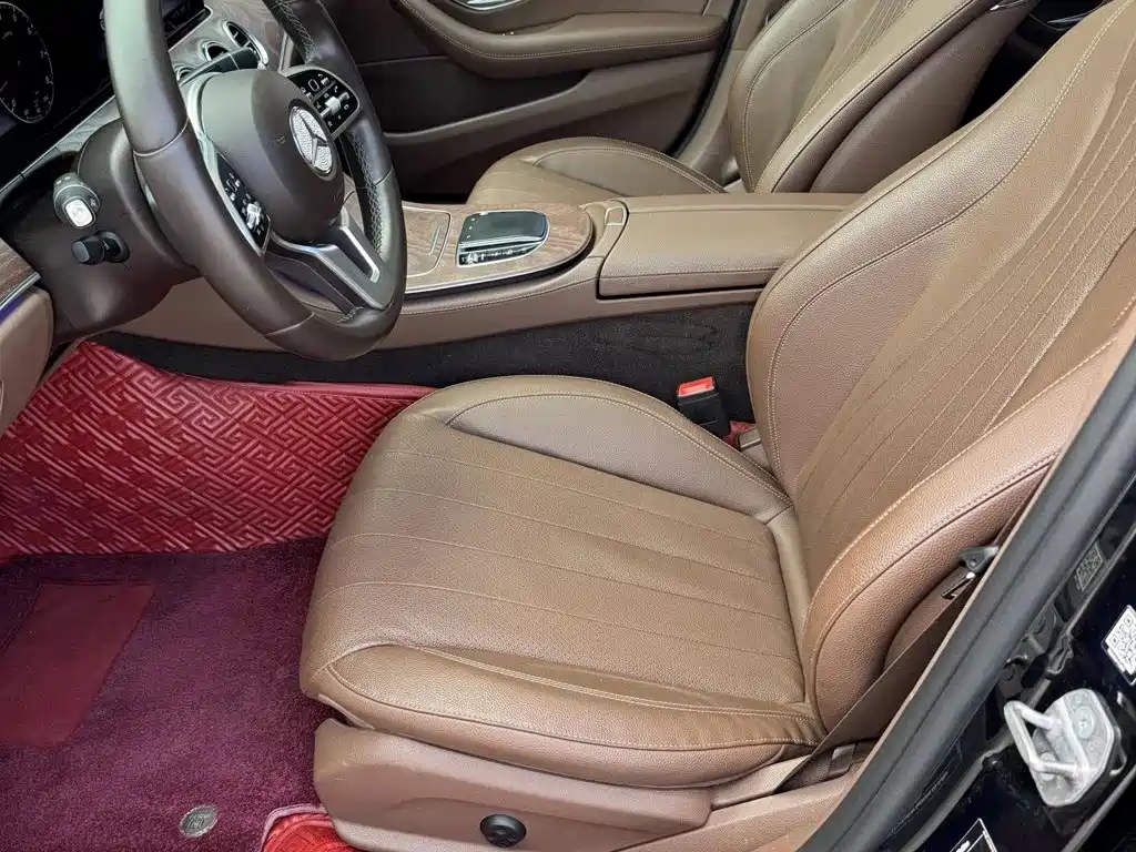 Mercedes-Benz E-Class — миниатюра 8