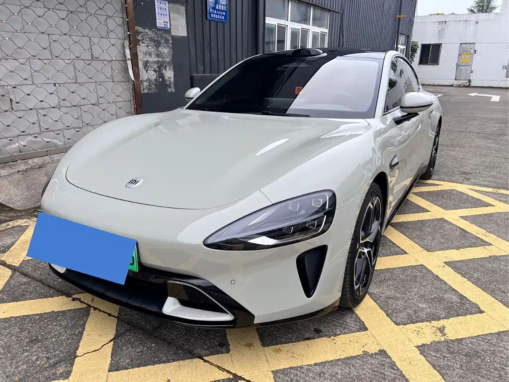 Xiaomi SU7 2025