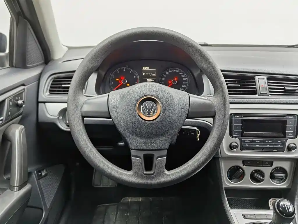 Volkswagen Lavida — миниатюра 11