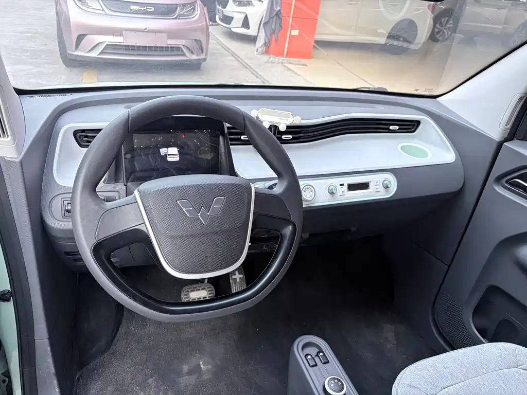 Wuling MINIEV — миниатюра 7
