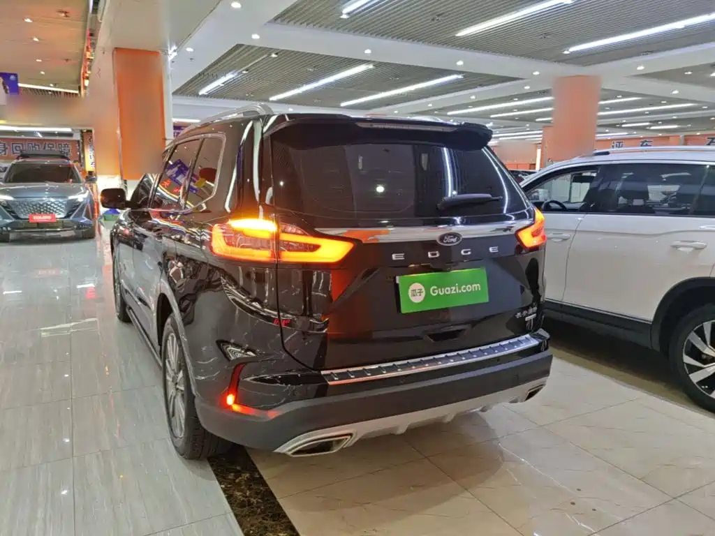 Ford Edge — миниатюра 5