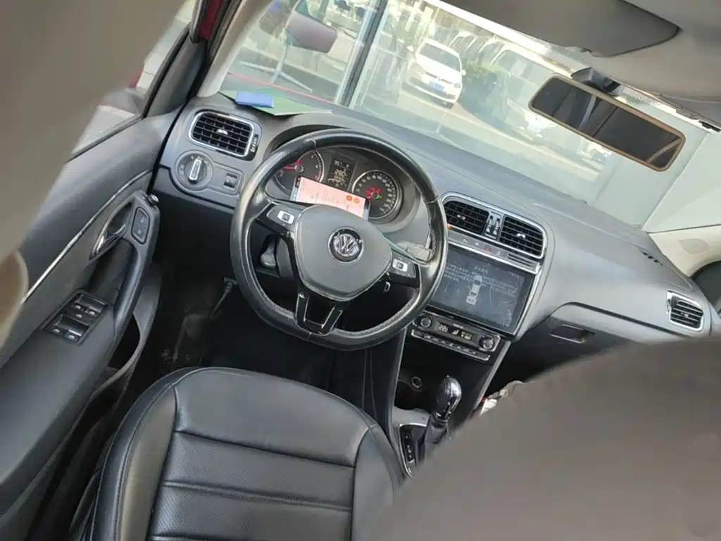 Volkswagen Polo — миниатюра 3