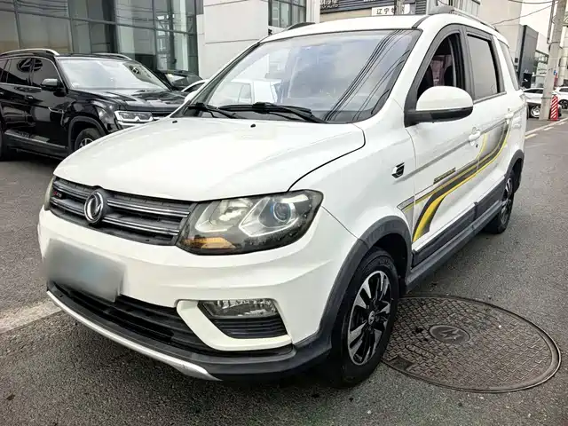 Dongfeng Fengon Fengon 370