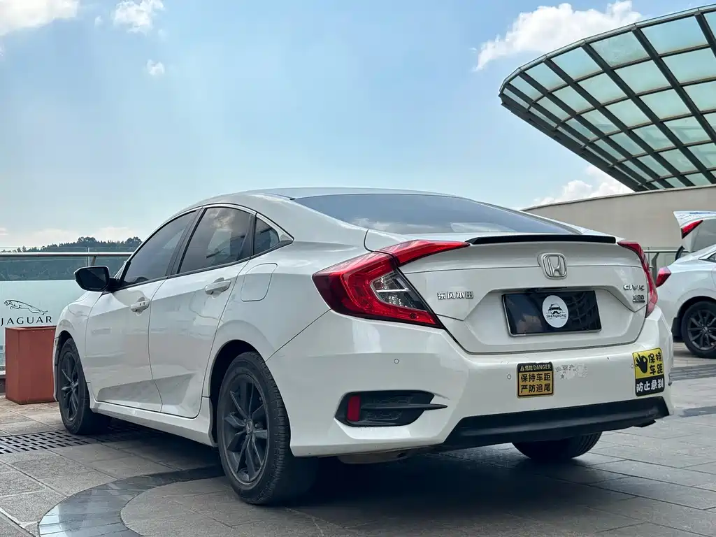 Honda Civic — миниатюра 7