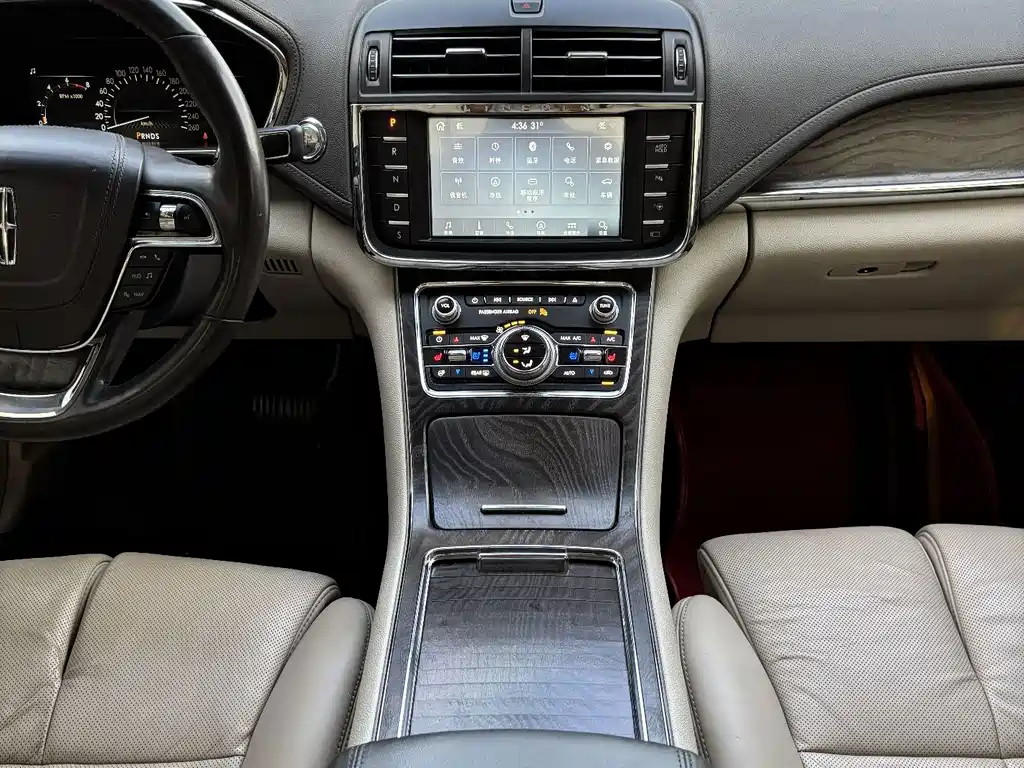 Lincoln Continental — миниатюра 11