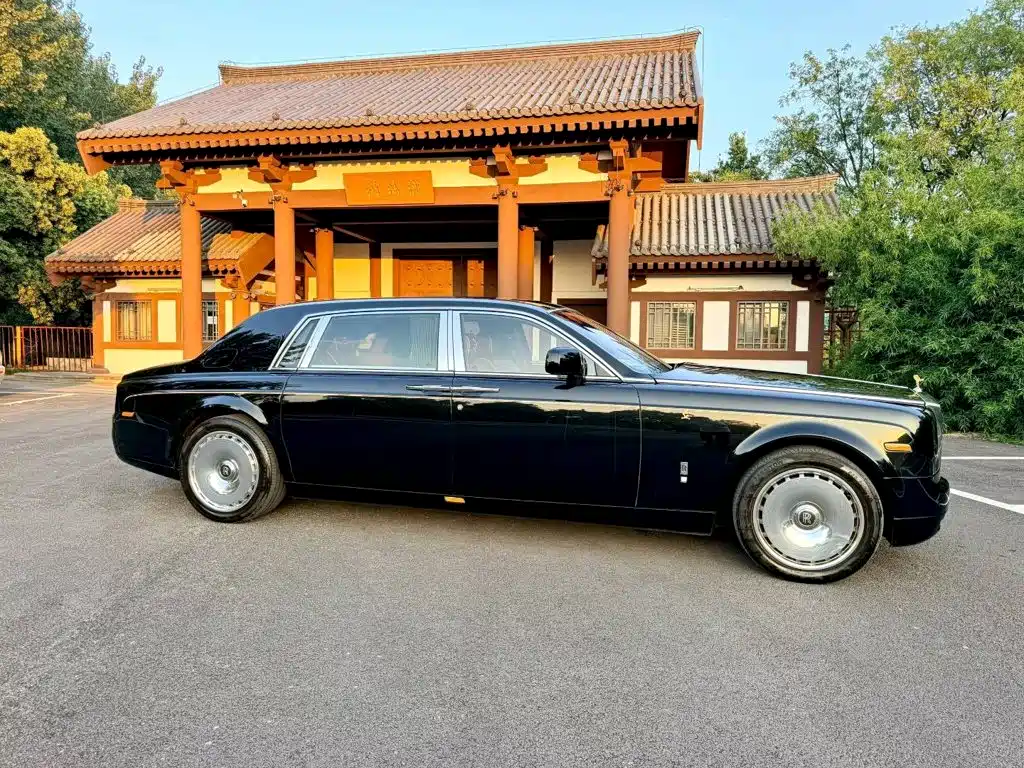 Rolls-Royce Phantom — миниатюра 4