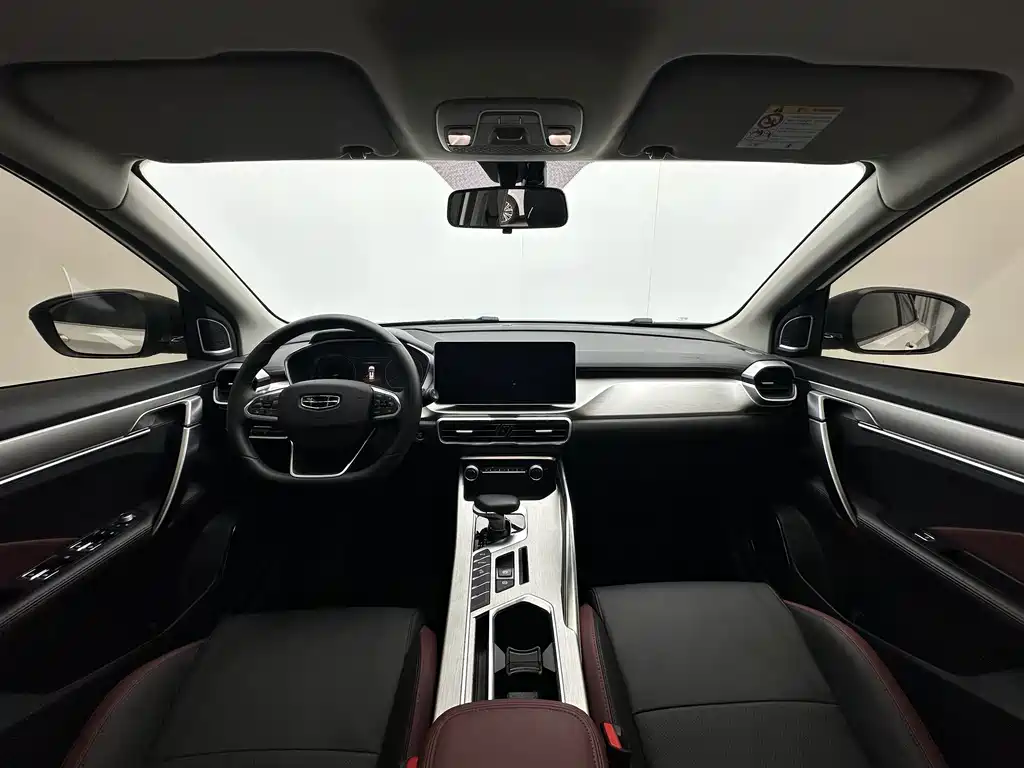 Geely Binyue — миниатюра 6