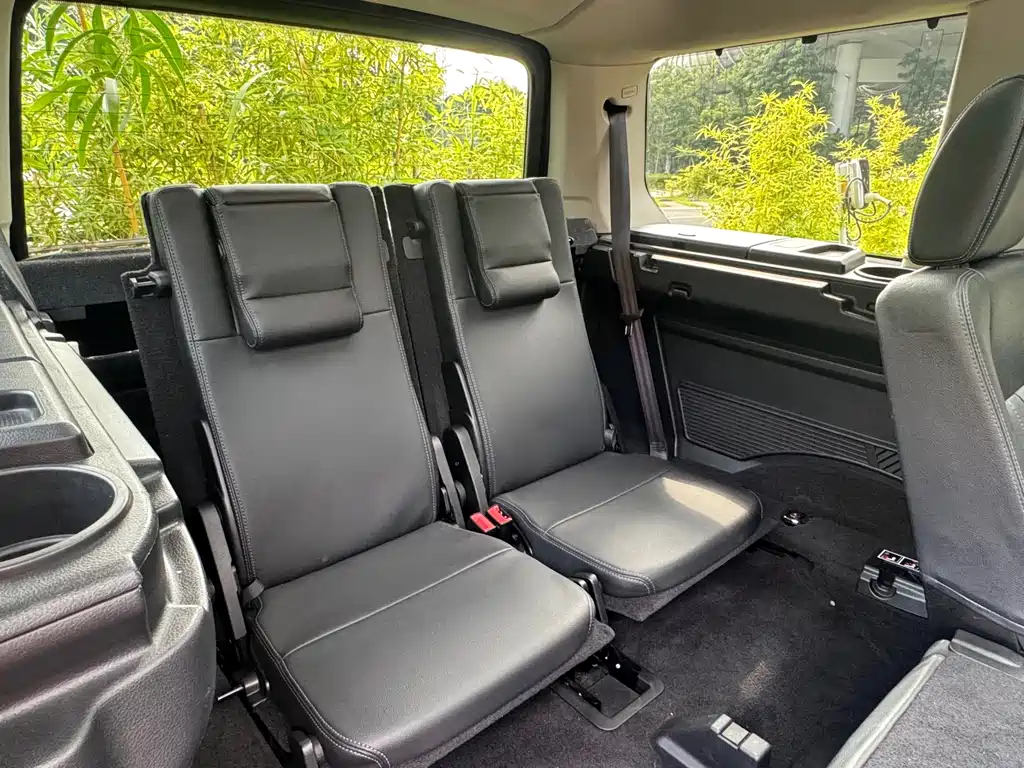 Land Rover Discovery — миниатюра 19