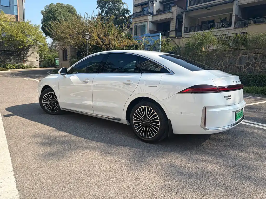Roewe M7 DMH — миниатюра 6