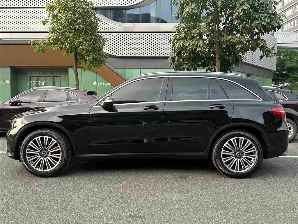 Mercedes-Benz GLC — миниатюра 10