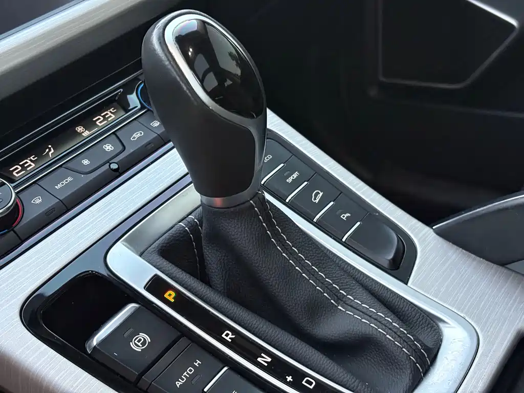 Geely Boyue — миниатюра 8