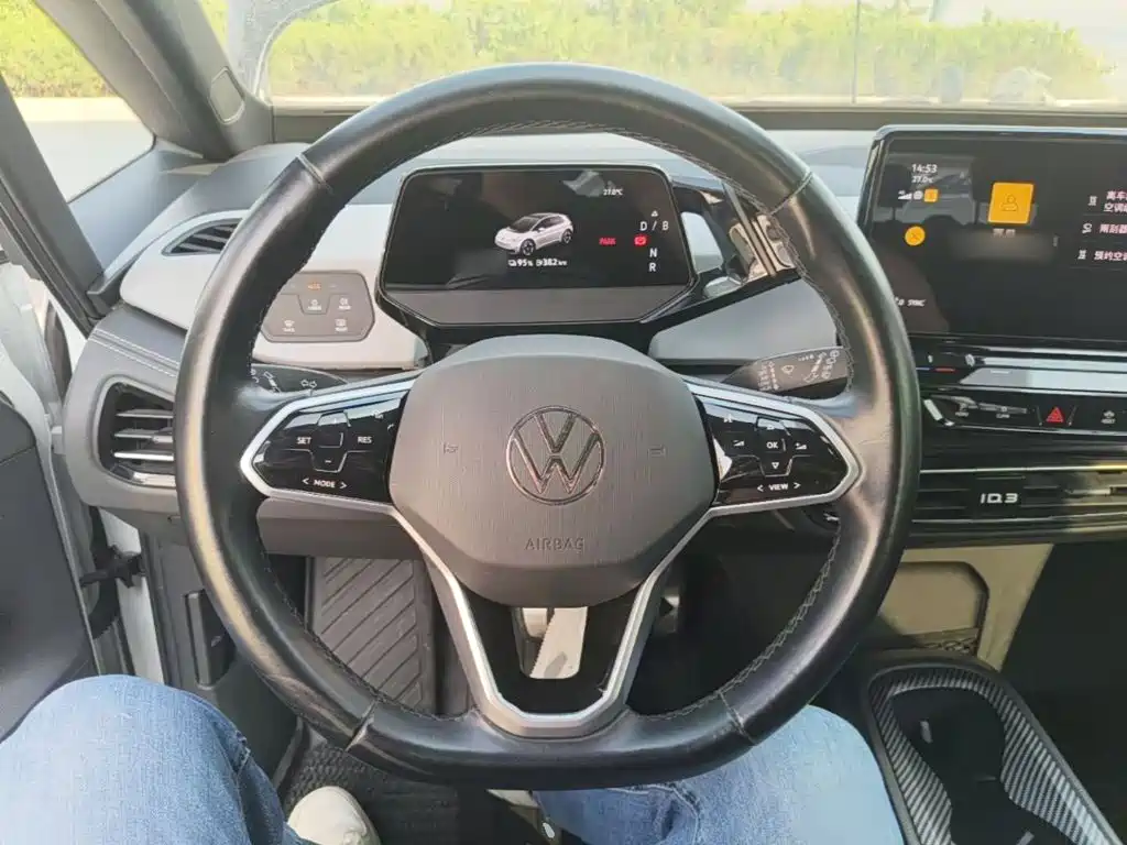 Volkswagen ID.3 — миниатюра 11