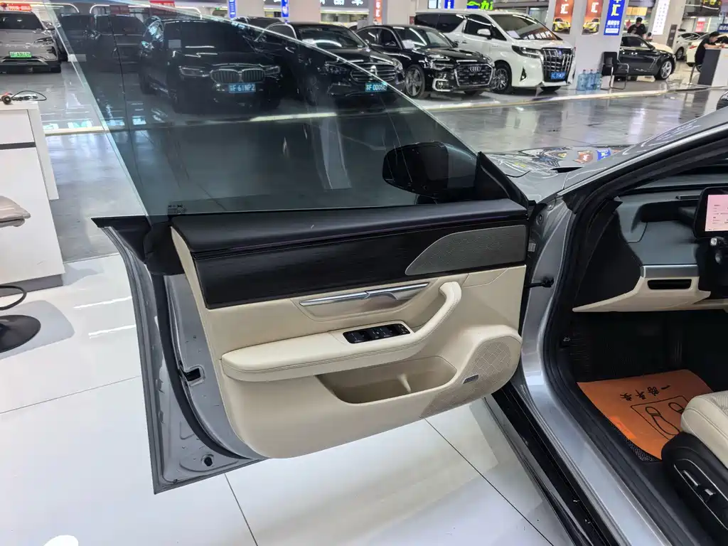 XPeng P7 — миниатюра 5