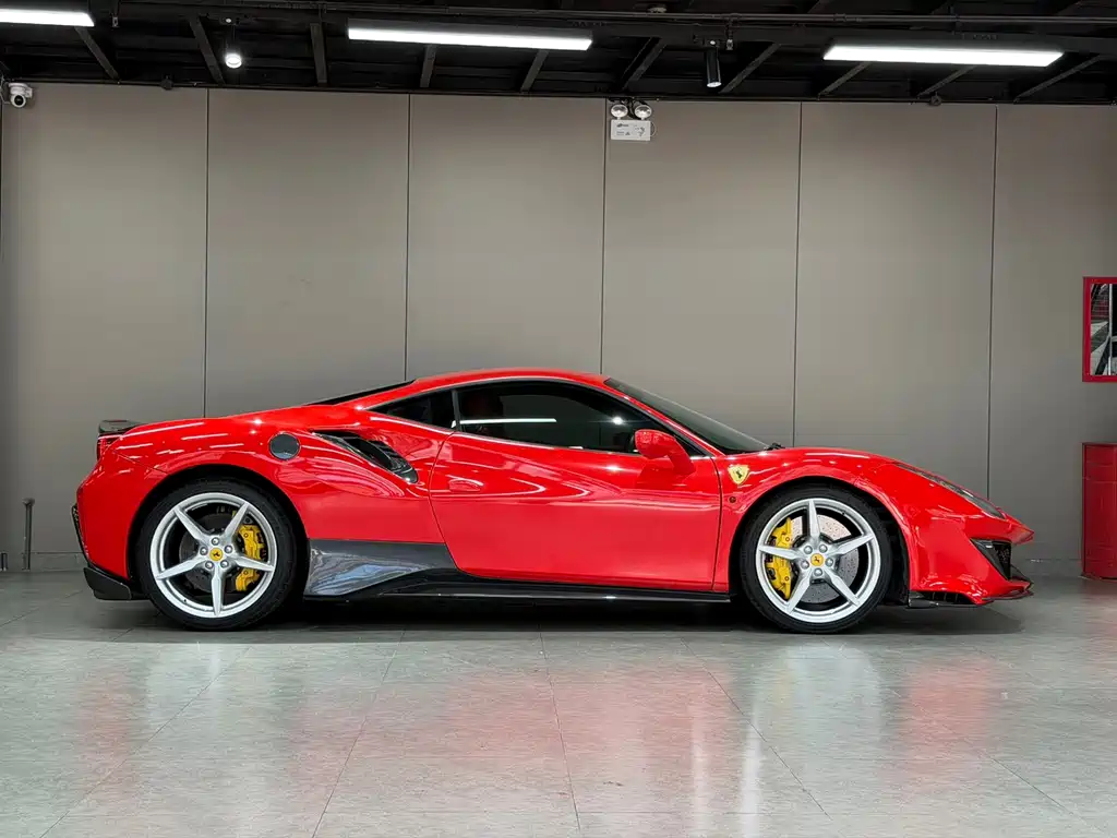 Ferrari 488 488 GTB, фото 8