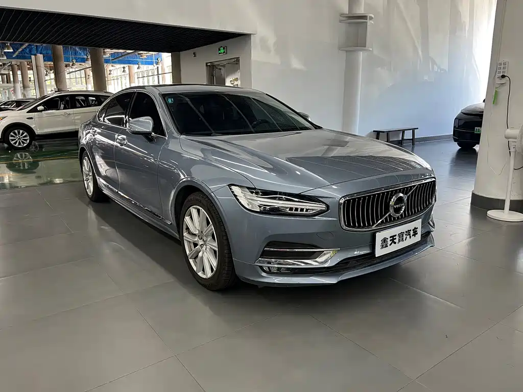 Volvo S90 — миниатюра 4