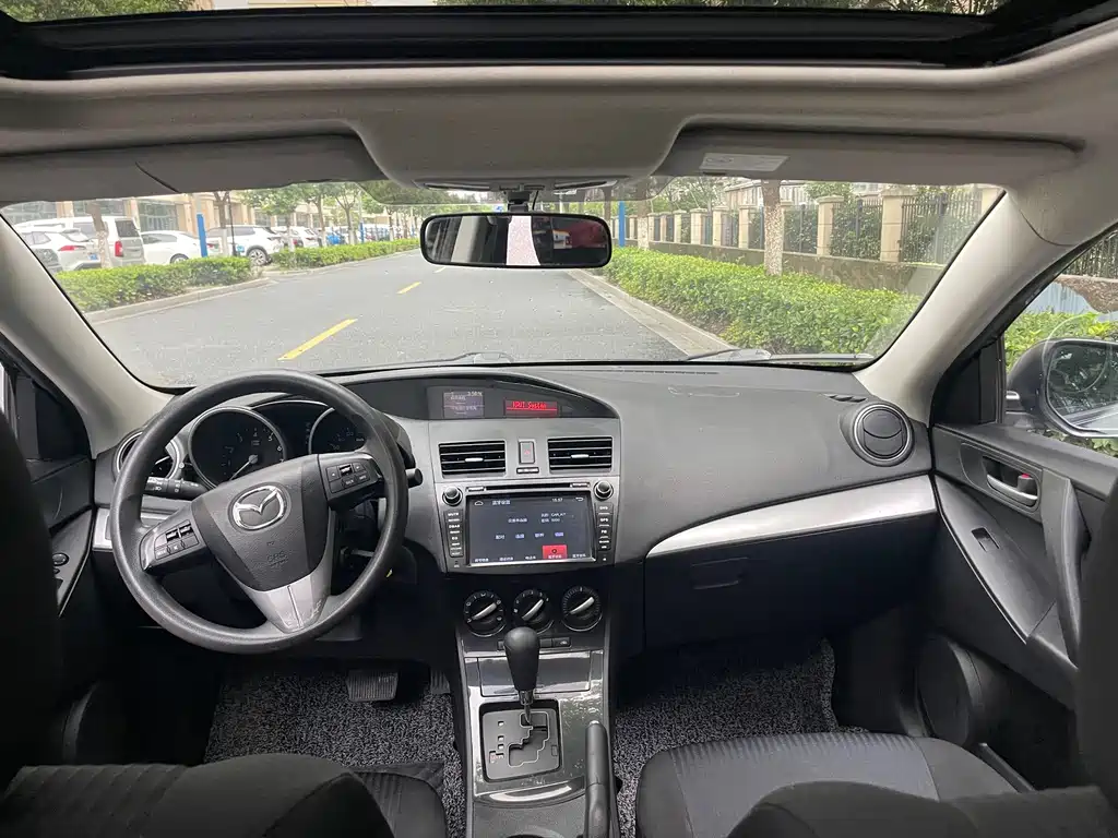 Mazda 3 Xingcheng — миниатюра 6