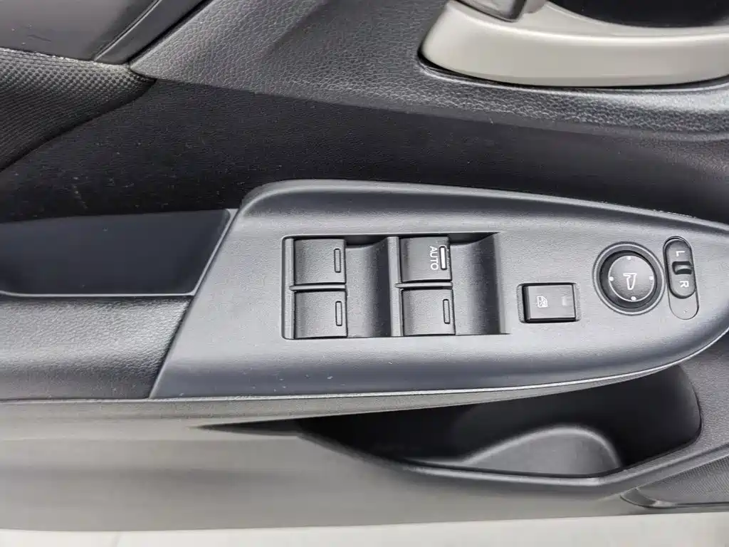 Honda Fit — миниатюра 9