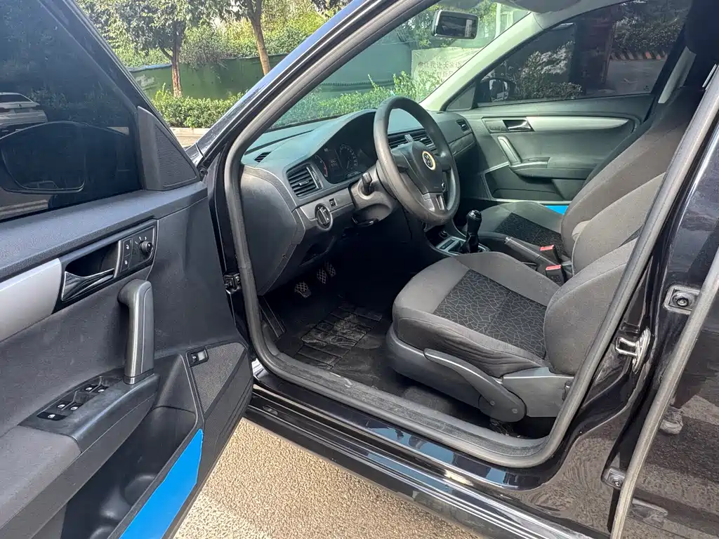Volkswagen Lavida — миниатюра 11