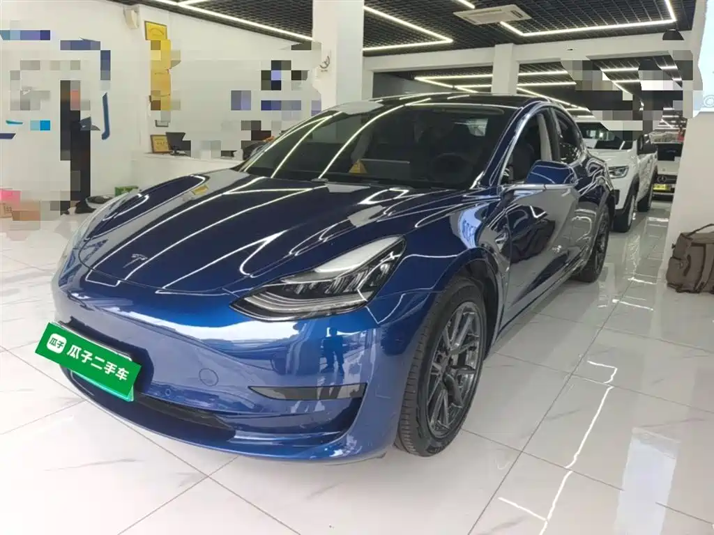 Tesla Model 3 2020