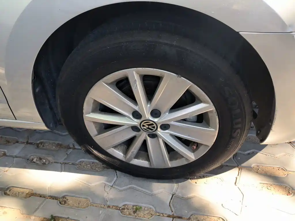 Volkswagen Jetta — миниатюра 8