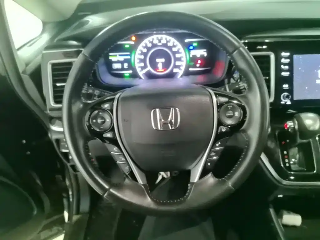 Honda Elysion — миниатюра 11