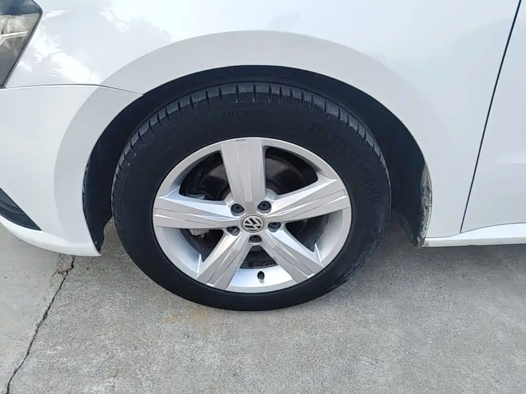 Volkswagen Lavida — миниатюра 23