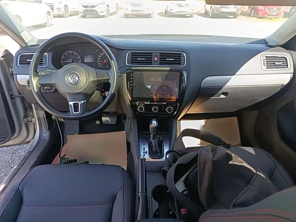 Volkswagen Sagitar — миниатюра 10