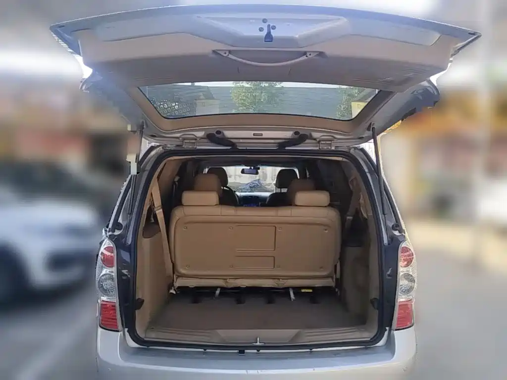 Buick GL8 — миниатюра 24