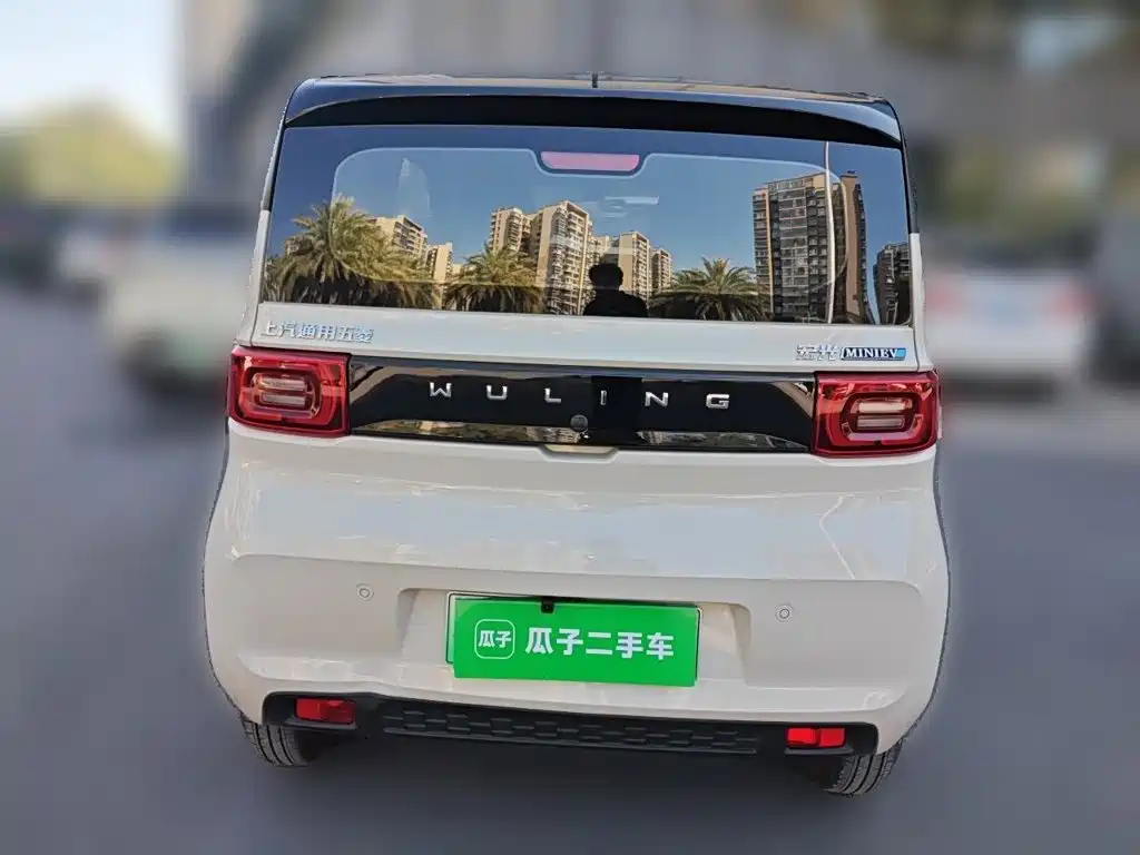Wuling MINIEV — миниатюра 3