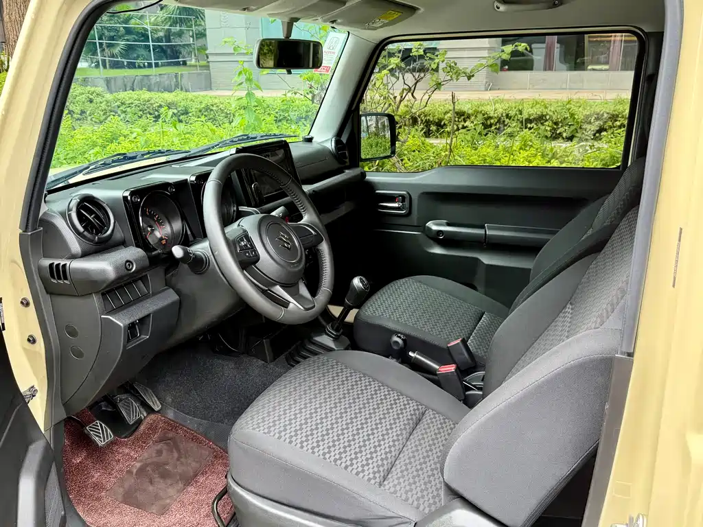 Suzuki Jimny — миниатюра 4