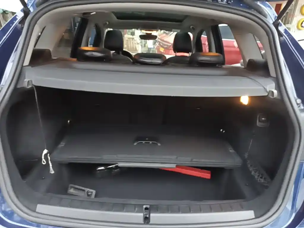 BMW 2 Series Active Tourer — миниатюра 19