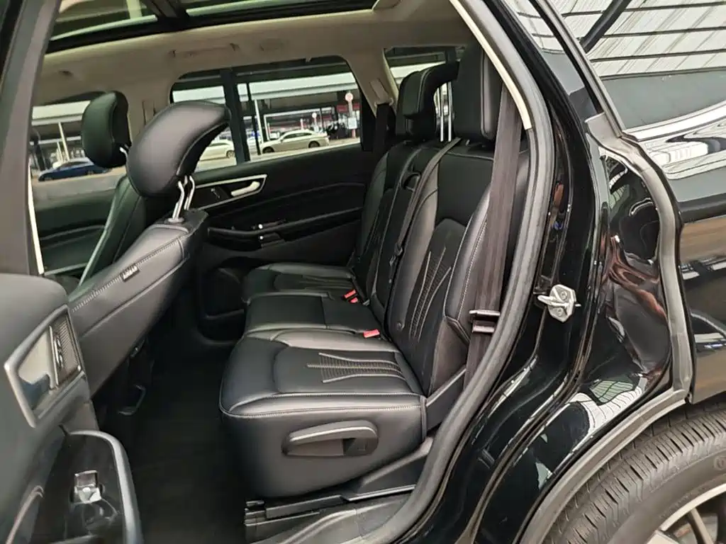 Ford Edge — миниатюра 17