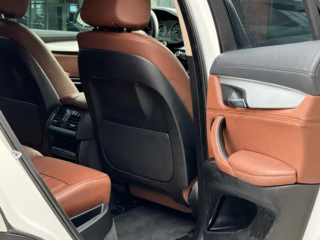 BMW X6 — миниатюра 8