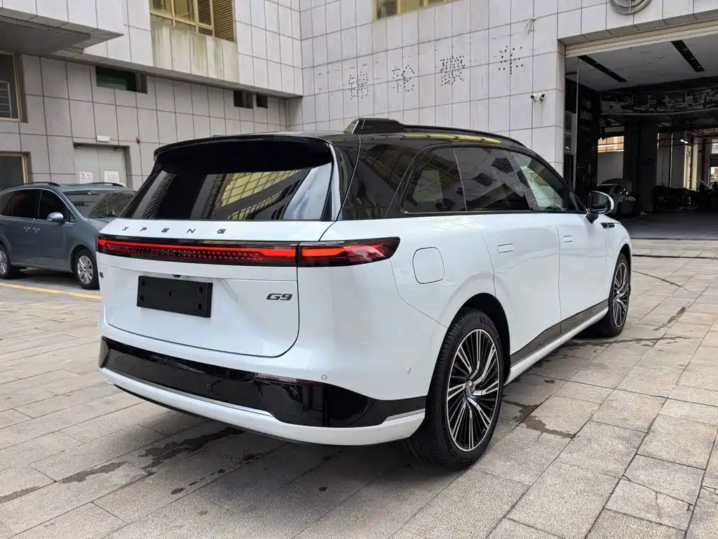 XPeng G9 — миниатюра 5