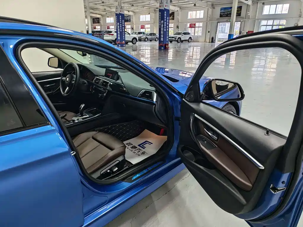 BMW 3 Series — миниатюра 14