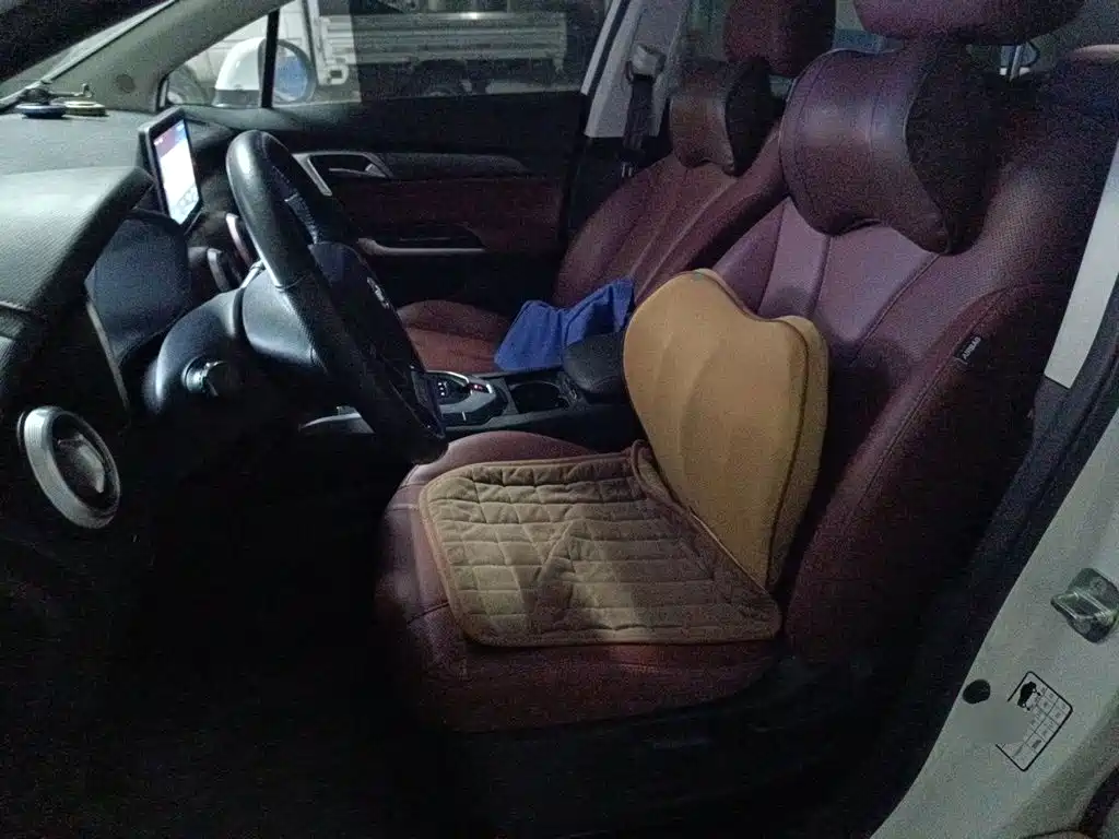BAIC EU5 — миниатюра 16